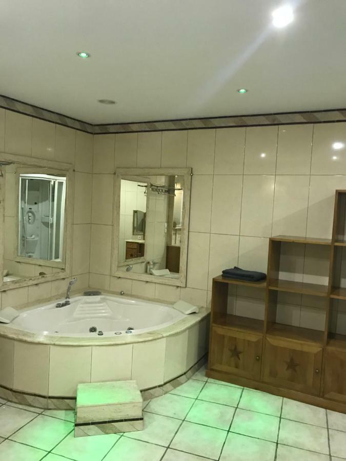 Appartement Du Couvent 纳博讷 外观 照片